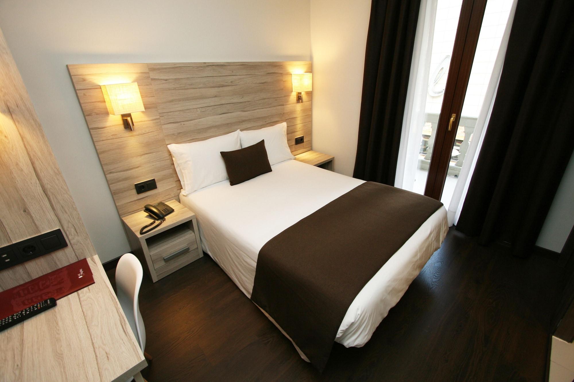 Pyrenees Hotel 3*